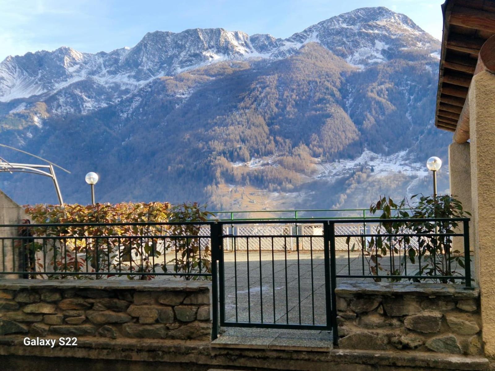 Apartamento Grazioso Trilocale Con Ampia Terrazza Chiesa in Valmalenco Exterior foto